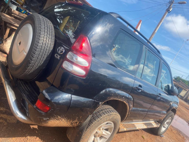 Toyota Land Cruiser, Voitures, Conakry