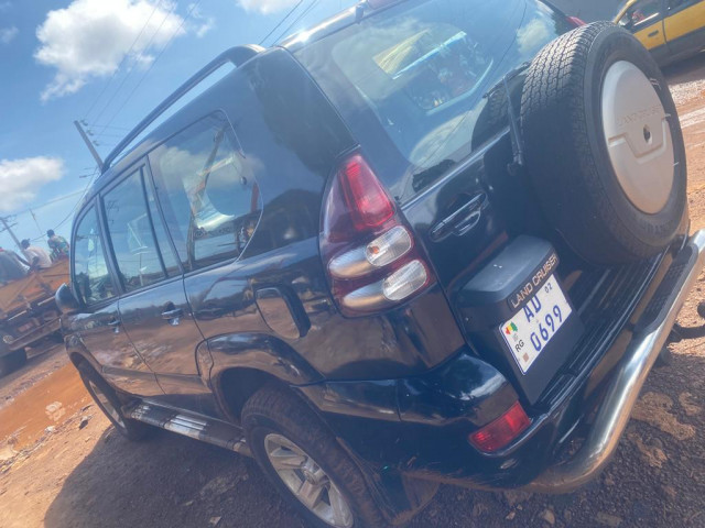 Toyota Land Cruiser, Voitures, Conakry