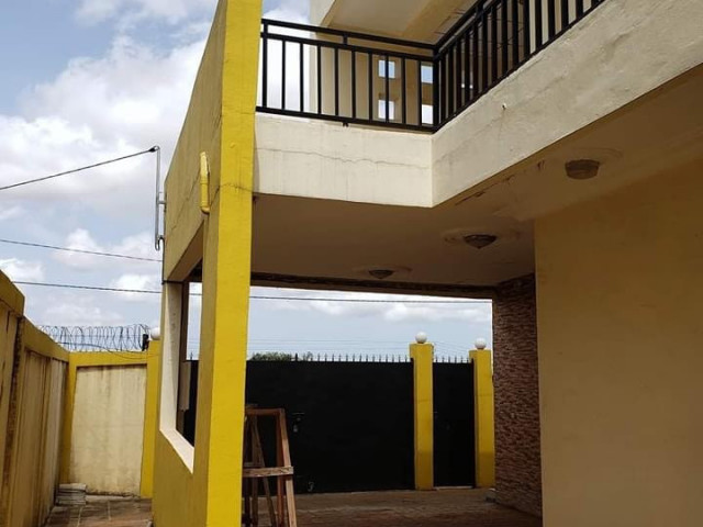 Bâtiment à Kagbelen, Maisons, Conakry