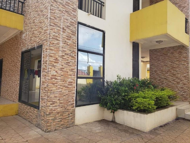 Bâtiment à Kagbelen, Maisons, Conakry