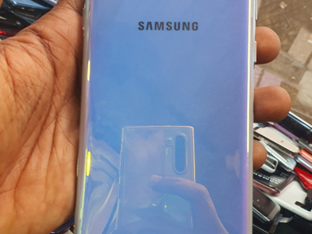 Samsung S10 5G 256Gb, Téléphones Mobiles, Conakry