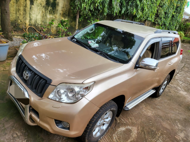Toyota Land Cruiser Prado, Voitures, Conakry