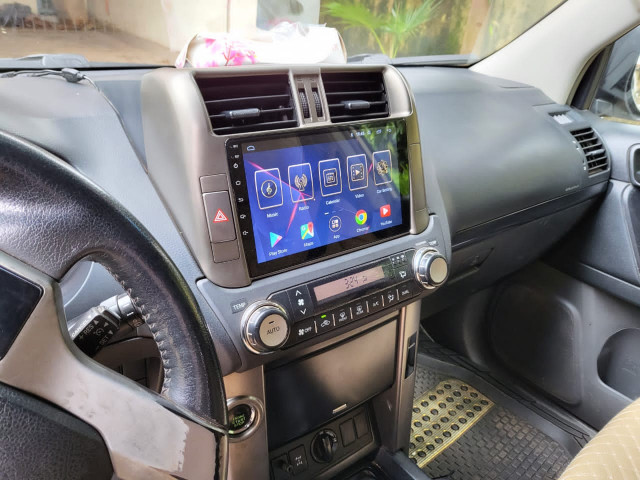 Toyota Land Cruiser Prado, Voitures, Conakry