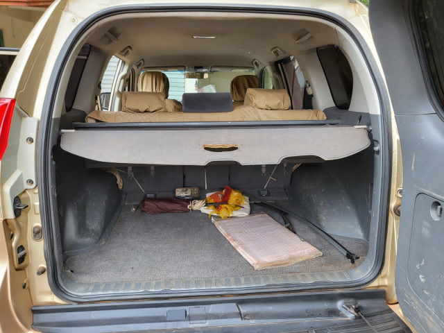 Toyota Land Cruiser Prado, Voitures, Conakry