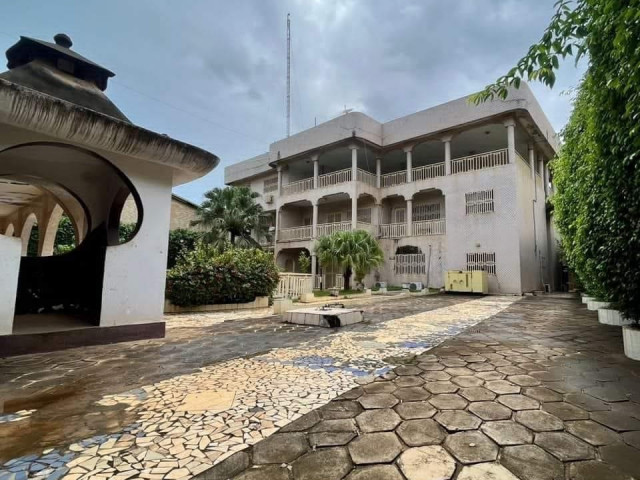 Bâtiment à Kipé, Maisons, Conakry