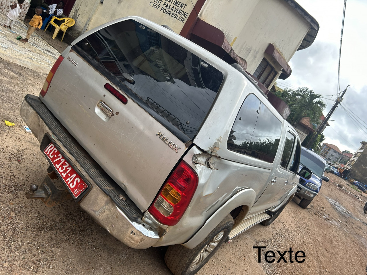 Toyota Hilux, Voitures, Conakry