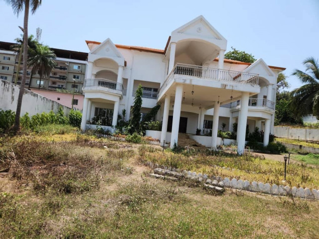 Bâtiment à Taouyah, Maisons, Conakry