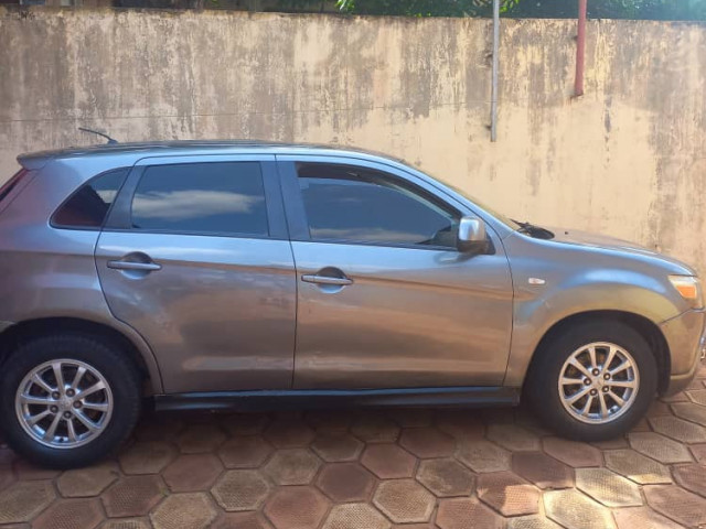 Mitsubishi RVR, Voitures, Conakry