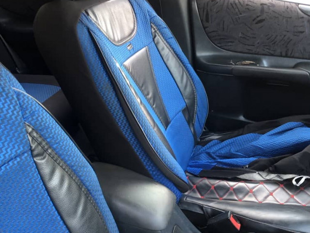 Mazda 323, Voitures, Conakry