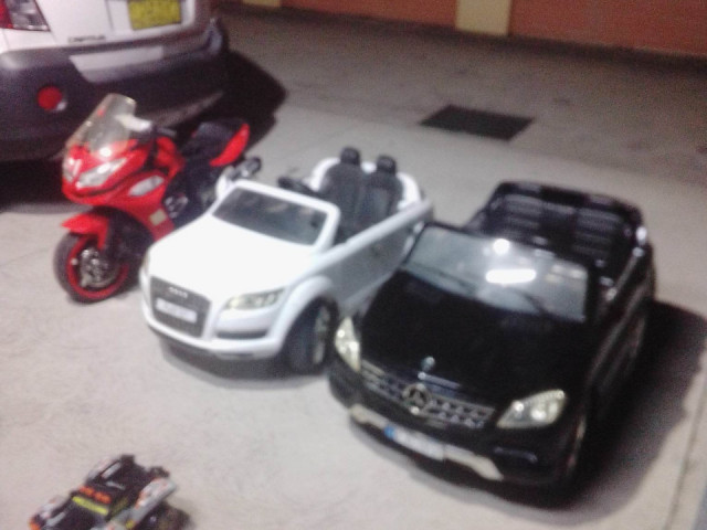 Voiture Electrique pour Enfants, Jouets - Voitures trotteur, Conakry