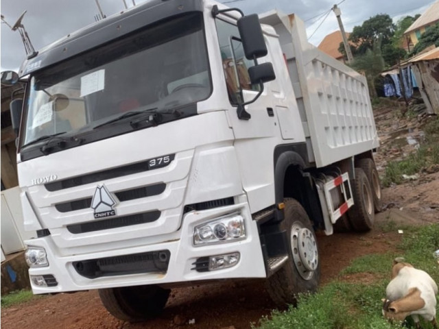 Howo 371 Dump Truck Trailer, Camions - Autobus, Conakry