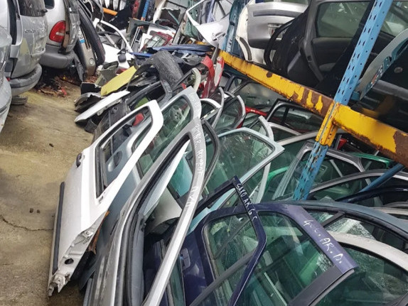 Différentes Pièces détachées, Pièces détachées, Conakry