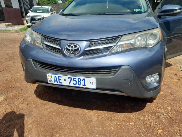 Toyota RAV4, Voitures, Conakry