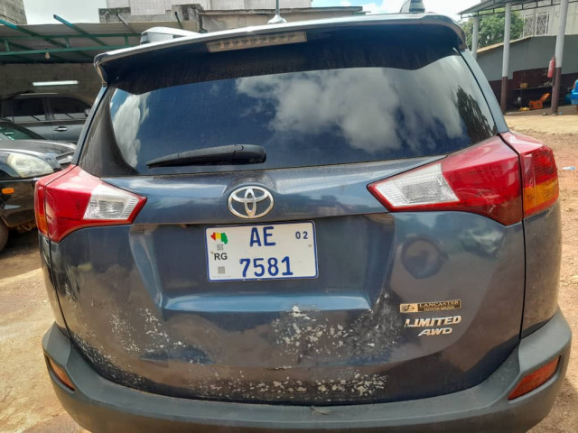 Toyota RAV4, Voitures, Conakry