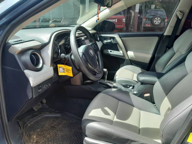 Toyota RAV4, Voitures, Conakry