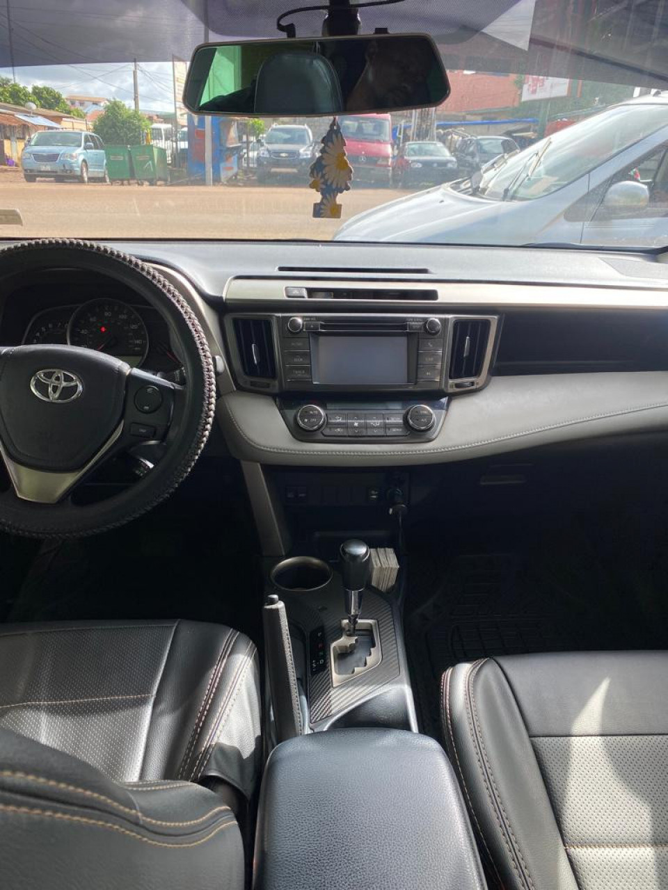 Toyota RAV4, Voitures, Conakry