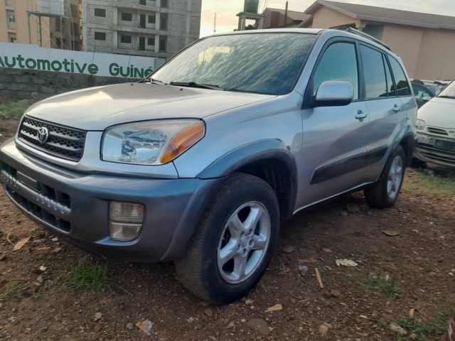 Toyota RAV4, Voitures, Conakry