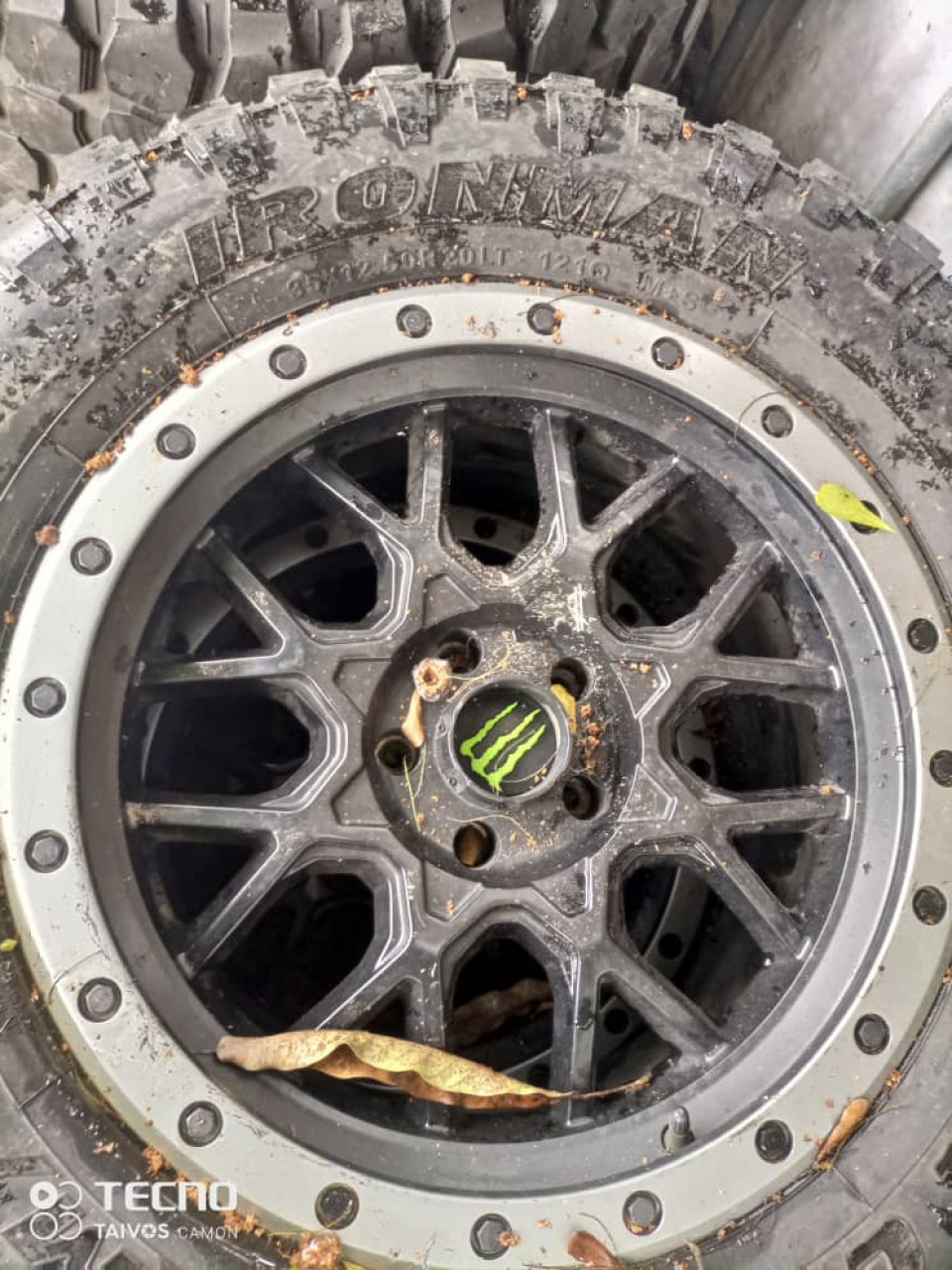 Pneus 🛞 Wrangler, Accessoires Véhicules, Conakry