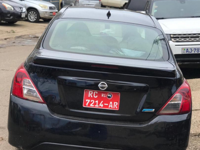 NISSAN VERSA, Voitures, Conakry