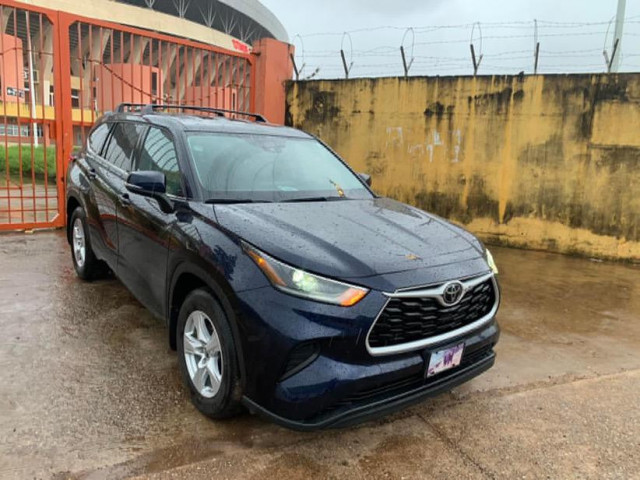 Toyota Highlander, Voitures, Conakry