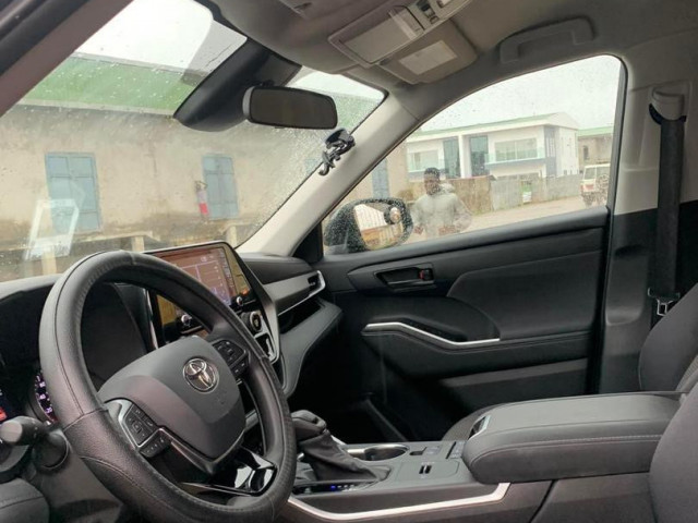 Toyota Highlander, Voitures, Conakry