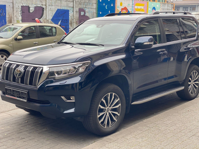 Toyota Land Cruiser Prado, Voitures, Conakry