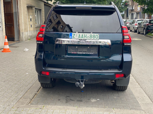 Toyota Land Cruiser Prado, Voitures, Conakry