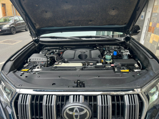 Toyota Land Cruiser Prado, Voitures, Conakry