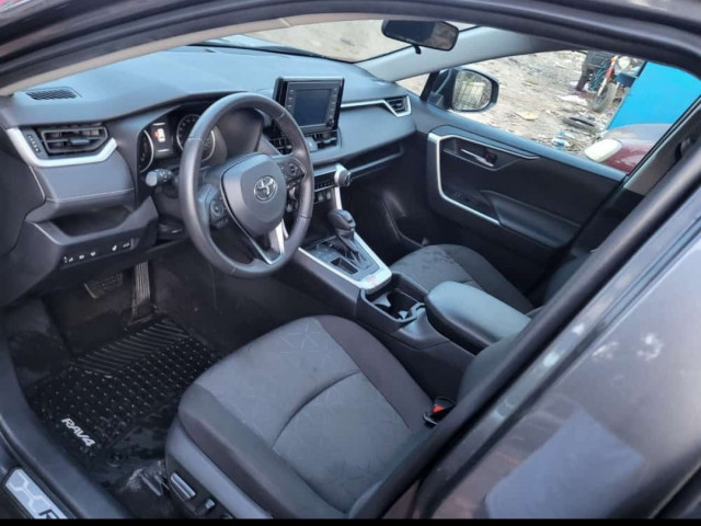 Toyota RAV4, Voitures, Conakry