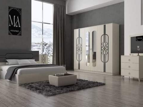 Différents Meubles, Lits - Fauteuils, Conakry