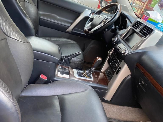 Toyota Land Cruiser Prado TXL, Voitures, Conakry