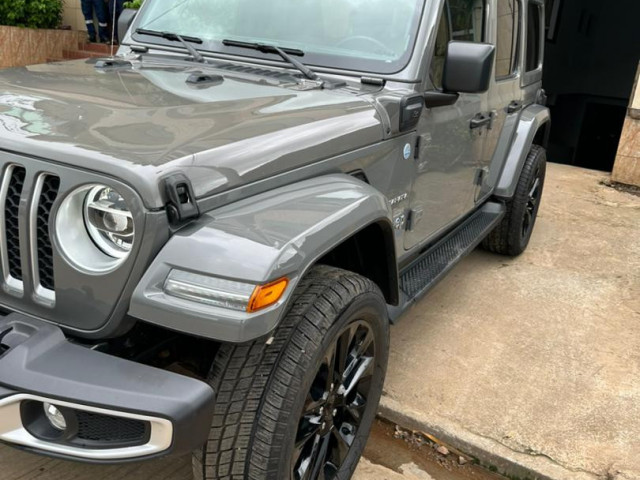 Jeep Wrangler, Voitures, Conakry
