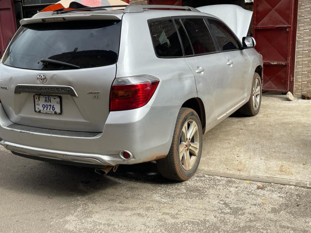 Toyota Highlander, Voitures, Conakry
