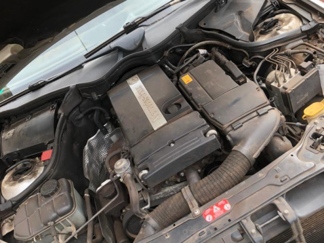 Mercedes-Benz Classe C, Voitures, Conakry