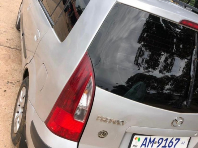 Mazda Premacy, Voitures, Conakry