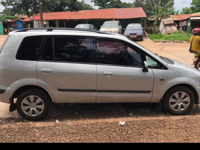 Mazda Premacy, Voitures, Conakry