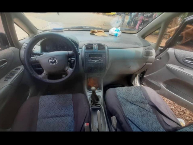 Mazda Premacy, Voitures, Conakry