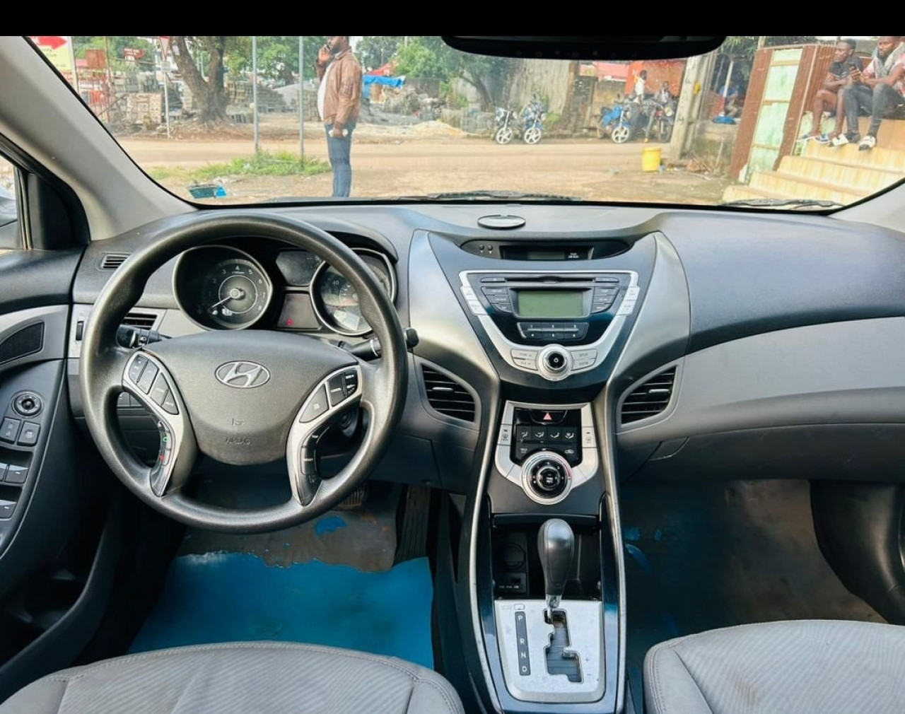 Hyundai Elantra, Voitures, Conakry