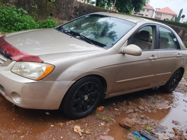 Kia Spectra, Voitures, Conakry