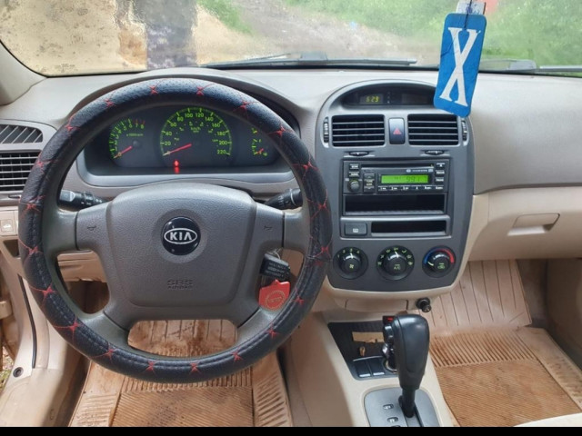 Kia Spectra, Voitures, Conakry