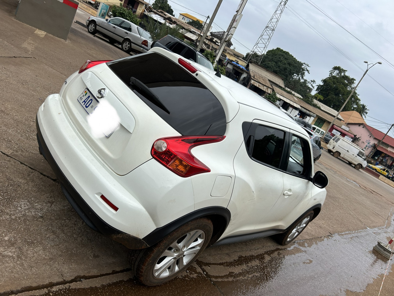Nissan Juke, Voitures, Conakry