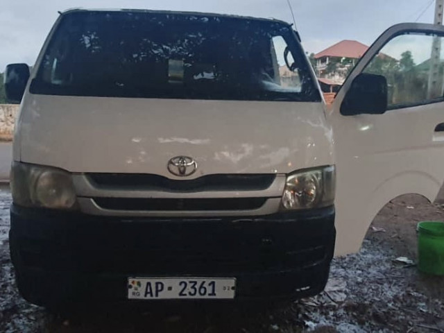 Toyota Hiace, Camions - Autobus, Conakry