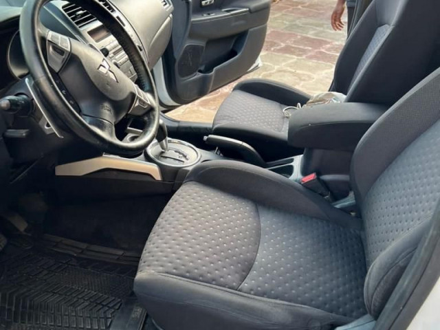 Mitsubishi RVR, Voitures, Conakry