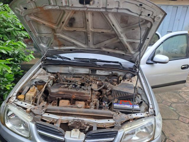 Nissan Almera, Voitures, Conakry