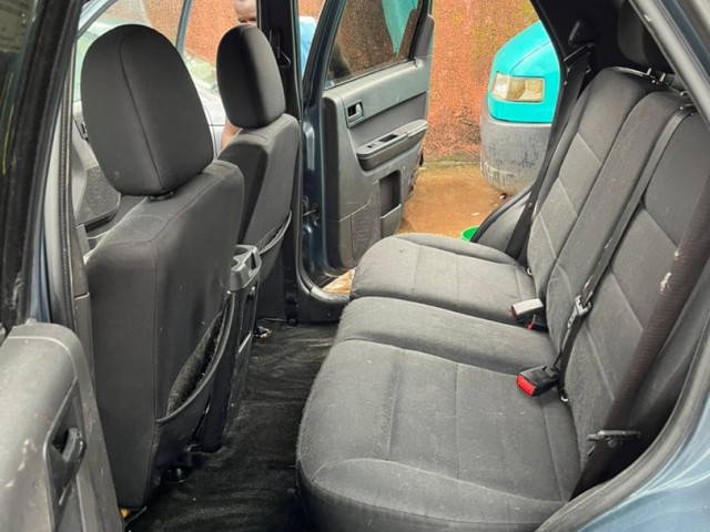 Ford Escape, Voitures, Conakry