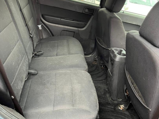 Ford Escape, Voitures, Conakry