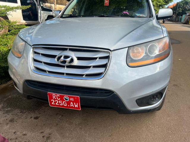 Hyundai Santa Fe, Voitures, Conakry