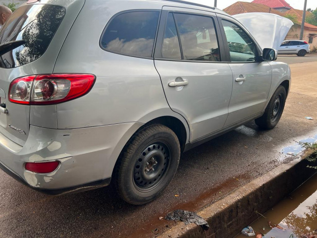Hyundai Santa Fe, Voitures, Conakry