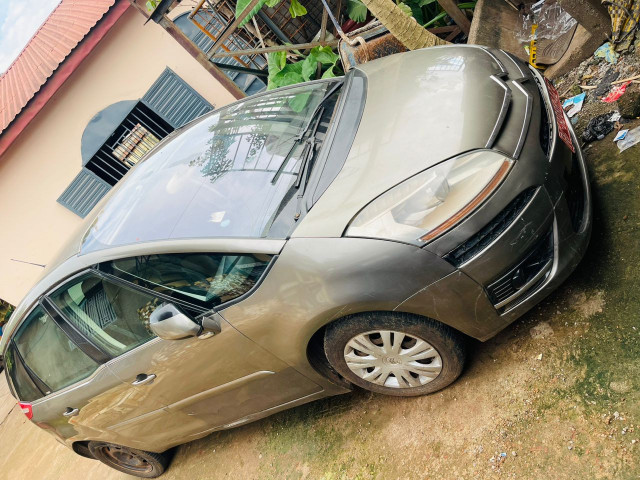 Citroën C4, Voitures, Conakry