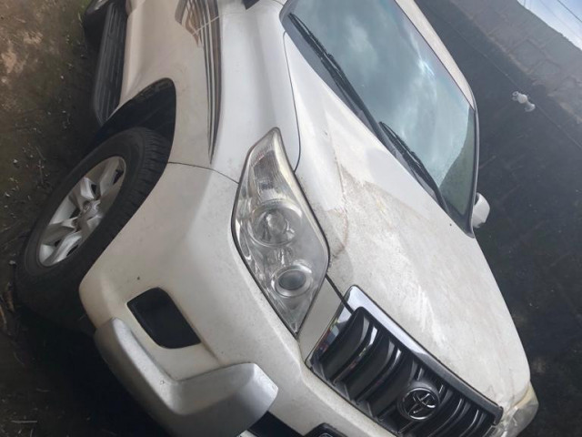 Toyota Land Cruiser Prado, Voitures, Conakry